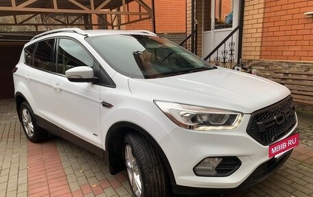 Ford Kuga III, 2018 год, 1 860 000 рублей, 3 фотография
