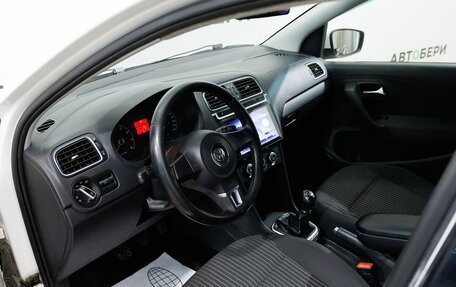 Volkswagen Polo VI (EU Market), 2012 год, 530 100 рублей, 11 фотография