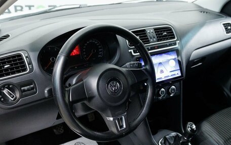 Volkswagen Polo VI (EU Market), 2012 год, 530 100 рублей, 12 фотография