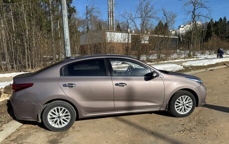 KIA Rio IV, 2018 год, 1 600 000 рублей, 4 фотография