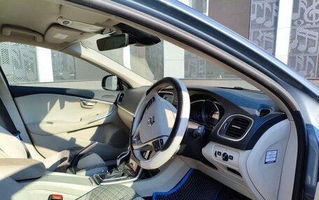 Volvo V40 II рестайлинг, 2016 год, 1 080 000 рублей, 2 фотография