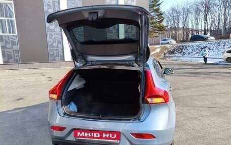 Volvo V40 II рестайлинг, 2016 год, 1 080 000 рублей, 3 фотография