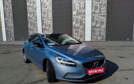 Volvo V40 II рестайлинг, 2016 год, 1 080 000 рублей, 15 фотография