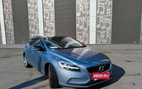 Volvo V40 II рестайлинг, 2016 год, 1 080 000 рублей, 17 фотография