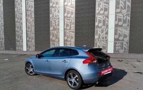 Volvo V40 II рестайлинг, 2016 год, 1 080 000 рублей, 13 фотография