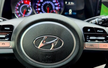 Hyundai Elantra VI рестайлинг, 2021 год, 1 800 000 рублей, 17 фотография