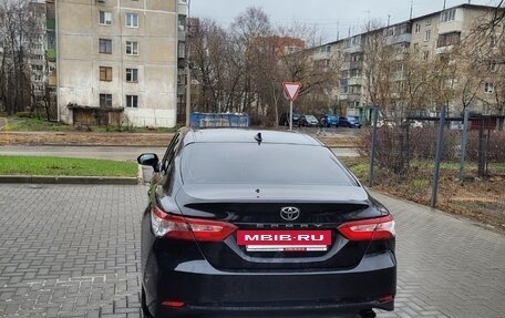Toyota Camry, 2019 год, 2 490 000 рублей, 4 фотография