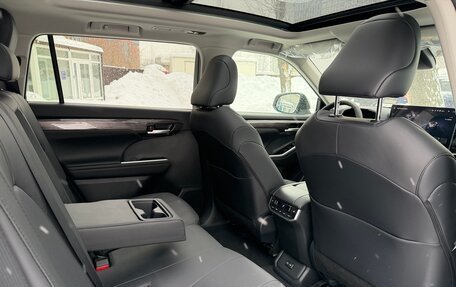 Toyota Highlander, 2026 год, 5 193 000 рублей, 18 фотография