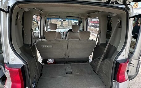 Honda Mobilio I, 2002 год, 350 000 рублей, 8 фотография