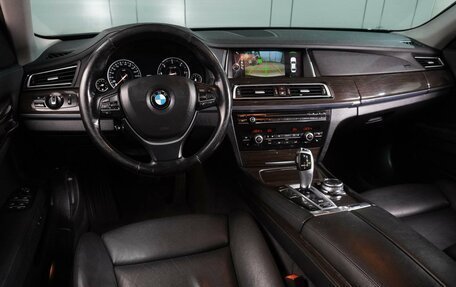 BMW 7 серия, 2014 год, 2 149 000 рублей, 6 фотография