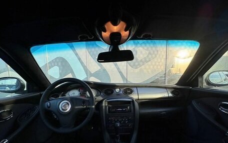 MG ZT, 2003 год, 575 000 рублей, 2 фотография