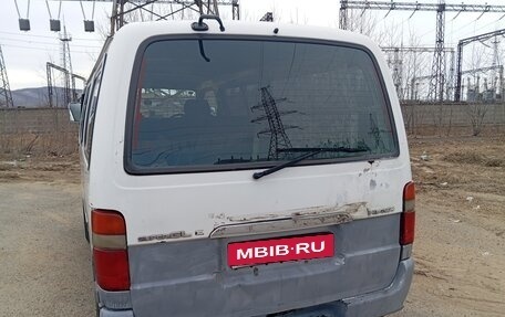 Toyota HiAce H100, 2003 год, 800 000 рублей, 2 фотография