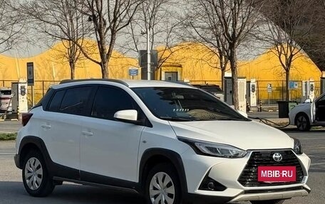 Toyota Yaris XP150 рестайлинг, 2022 год, 1 200 000 рублей, 3 фотография