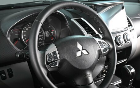 Mitsubishi Pajero Sport II рестайлинг, 2011 год, 1 499 000 рублей, 12 фотография