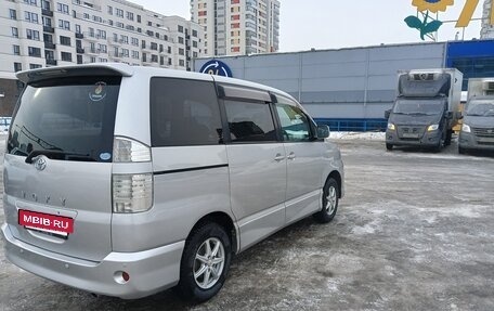 Toyota Voxy II, 2002 год, 950 000 рублей, 7 фотография