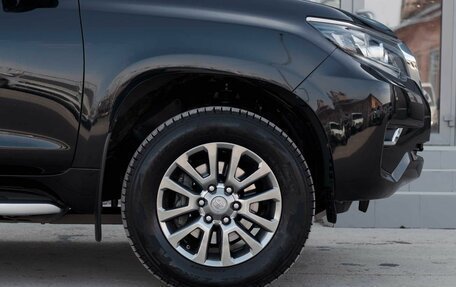 Toyota Land Cruiser Prado 150 рестайлинг 2, 2019 год, 6 930 000 рублей, 9 фотография