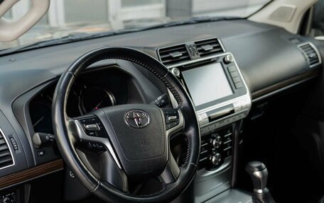 Toyota Land Cruiser Prado 150 рестайлинг 2, 2019 год, 6 930 000 рублей, 11 фотография