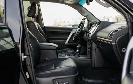 Toyota Land Cruiser Prado 150 рестайлинг 2, 2019 год, 6 930 000 рублей, 22 фотография