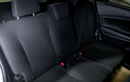 Toyota Vitz, 2019 год, 1 049 000 рублей, 24 фотография