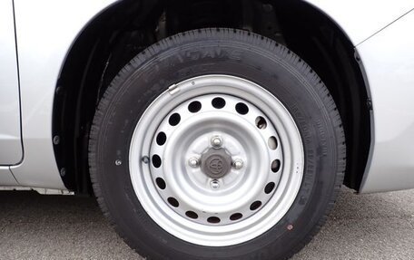 Toyota Succeed I рестайлинг, 2018 год, 1 000 000 рублей, 19 фотография