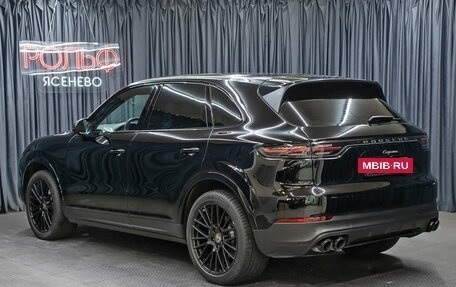 Porsche Cayenne III, 2018 год, 4 930 000 рублей, 7 фотография