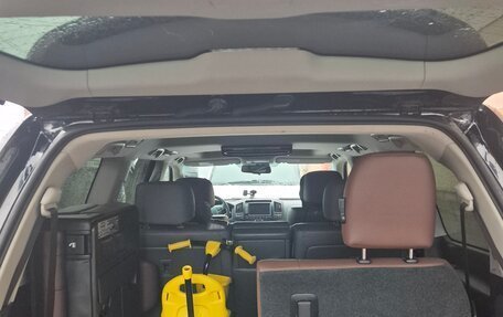 Toyota Land Cruiser 200, 2010 год, 2 800 000 рублей, 15 фотография