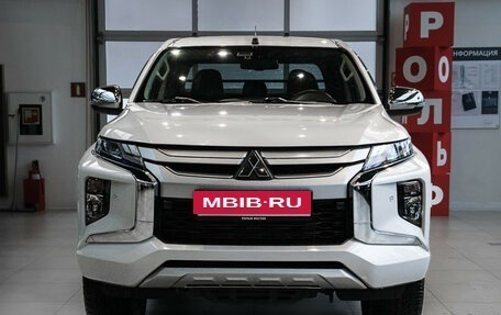 Mitsubishi L200 IV рестайлинг, 2023 год, 4 190 000 рублей, 2 фотография