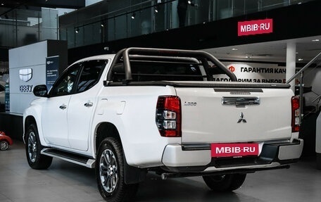 Mitsubishi L200 IV рестайлинг, 2023 год, 4 190 000 рублей, 6 фотография