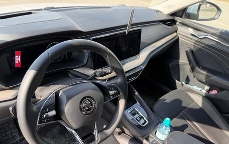 Skoda Octavia IV, 2021 год, 2 350 000 рублей, 11 фотография