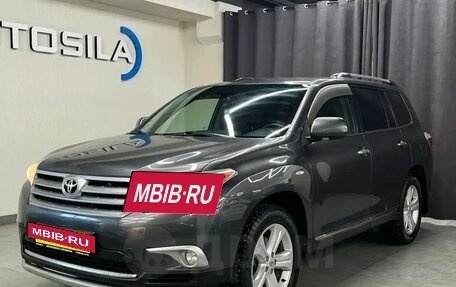 Toyota Highlander III, 2011 год, 1 767 000 рублей, 4 фотография