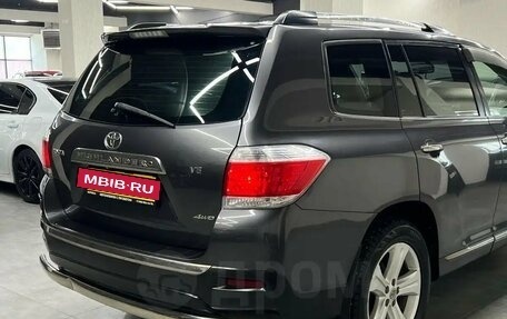 Toyota Highlander III, 2011 год, 1 767 000 рублей, 26 фотография