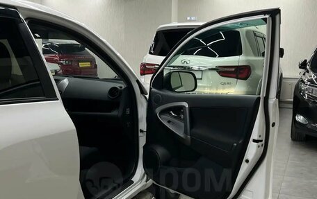 Toyota RAV4, 2011 год, 1 597 000 рублей, 20 фотография