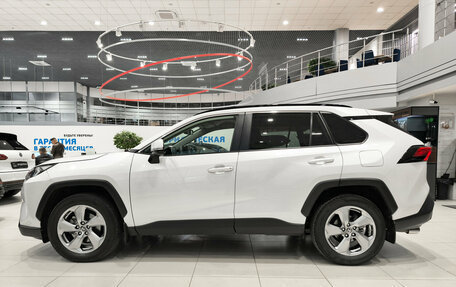 Toyota RAV4, 2020 год, 3 499 000 рублей, 12 фотография
