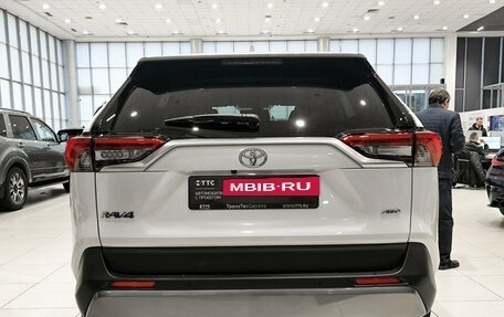 Toyota RAV4, 2020 год, 3 499 000 рублей, 10 фотография