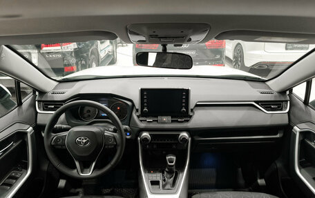 Toyota RAV4, 2020 год, 3 499 000 рублей, 18 фотография