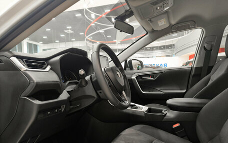 Toyota RAV4, 2020 год, 3 499 000 рублей, 20 фотография