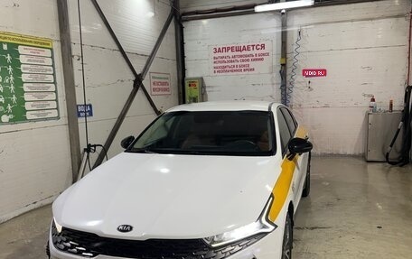 KIA K5, 2021 год, 1 700 000 рублей, 1 фотография