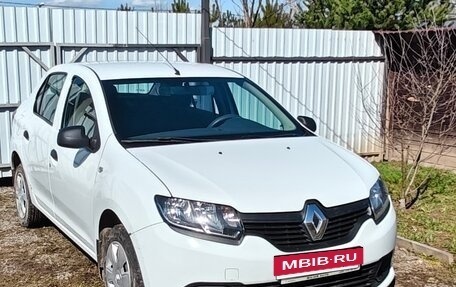 Renault Logan II, 2015 год, 585 000 рублей, 2 фотография