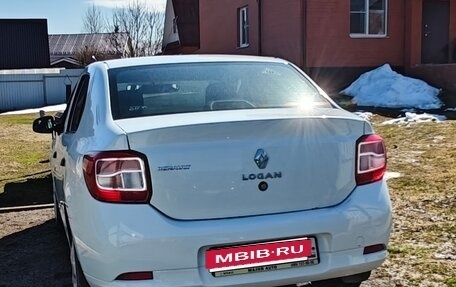 Renault Logan II, 2015 год, 585 000 рублей, 5 фотография