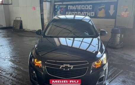 Chevrolet Cruze II, 2012 год, 690 000 рублей, 3 фотография
