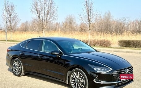 Hyundai Sonata VIII, 2020 год, 2 400 000 рублей, 2 фотография
