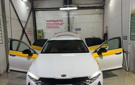 KIA K5, 2021 год, 1 700 000 рублей, 5 фотография