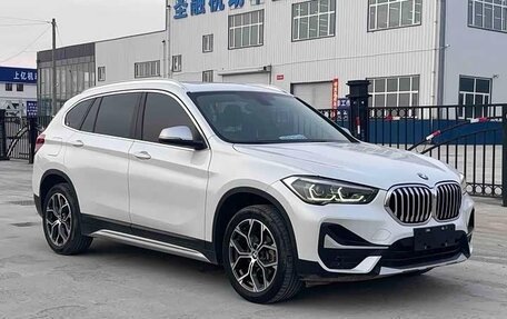 BMW X1, 2022 год, 2 300 000 рублей, 3 фотография