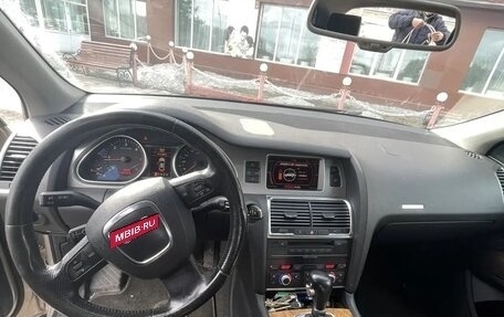 Audi Q7, 2006 год, 1 350 000 рублей, 10 фотография
