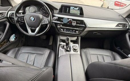 BMW 5 серия, 2019 год, 2 500 000 рублей, 2 фотография