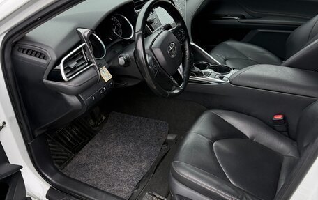 Toyota Camry, 2020 год, 2 000 000 рублей, 3 фотография