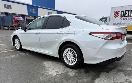 Toyota Camry, 2020 год, 2 000 000 рублей, 7 фотография