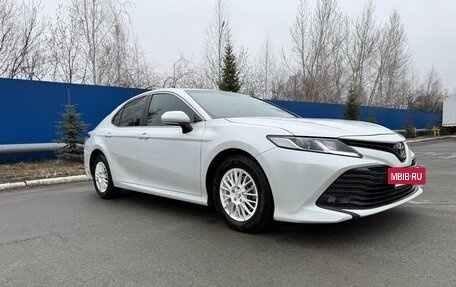 Toyota Camry, 2020 год, 2 000 000 рублей, 9 фотография