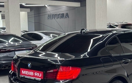 BMW 5 серия, 2011 год, 1 500 000 рублей, 28 фотография