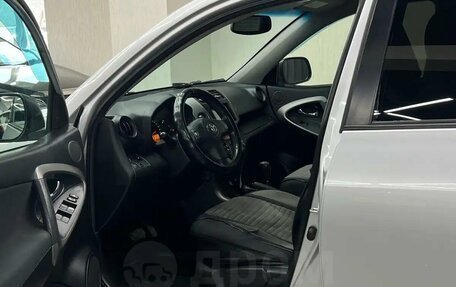 Toyota RAV4, 2010 год, 1 797 000 рублей, 9 фотография